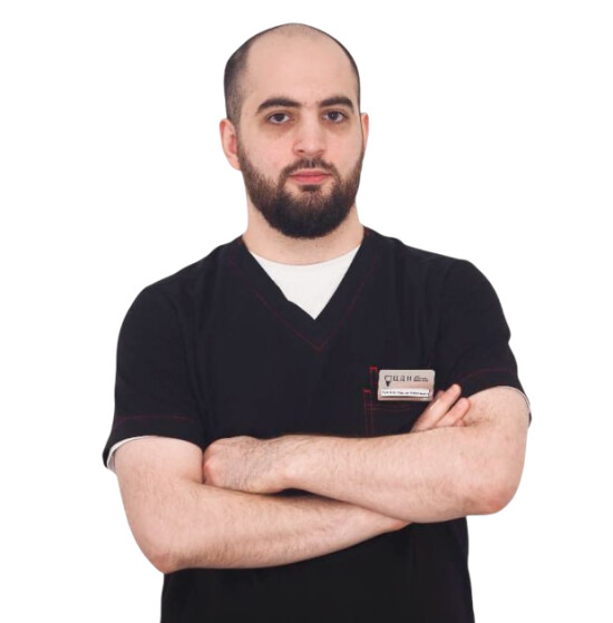 Врач Нуралиев Абулмуслим Магомедович 