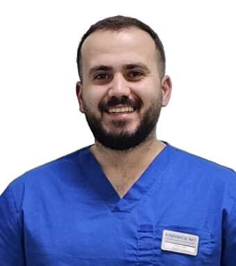 Врач Хейдари Эрфан 