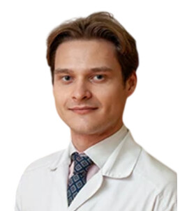 Врач Макаров Дмитрий Андреевич 