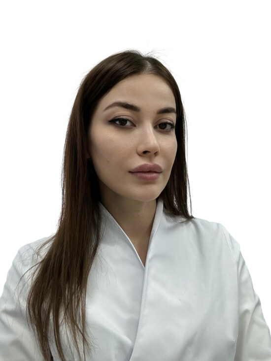 Врач Решидова Мадина Нурдыевна