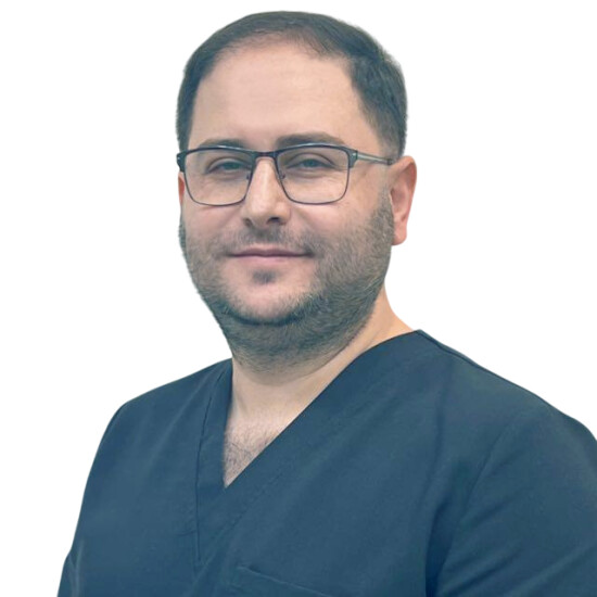 Врач Ибрахим Мохамадович Ибрахим 