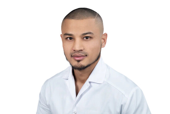 Врач Шрестха Ашиш 