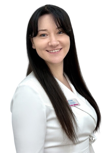 Врач Ахвердян (Звягинцева) Анастасия Вячеславовна 