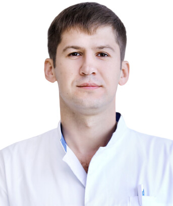 Врач Титов Петр Александрович 