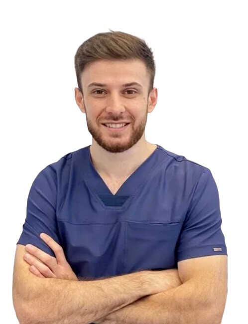 Врач Урусов Аслан Арсенович 