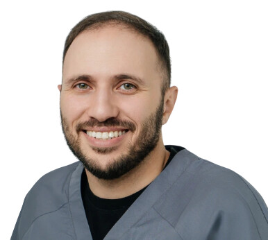 Врач Зурначян Арам Арамович 