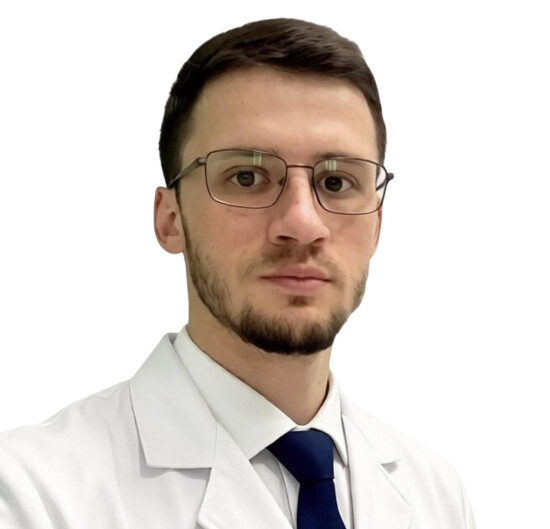 Врач Муминов Равшанджон Рустамович 