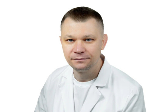 Врач Азарнов Евгений Алексеевич