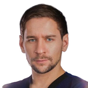 Врач Бадак Олег Евгеньевич 