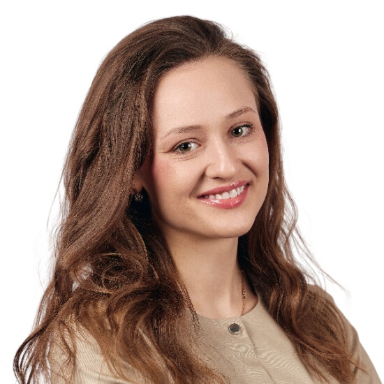 Врач Бикмаева Элина Романовна 