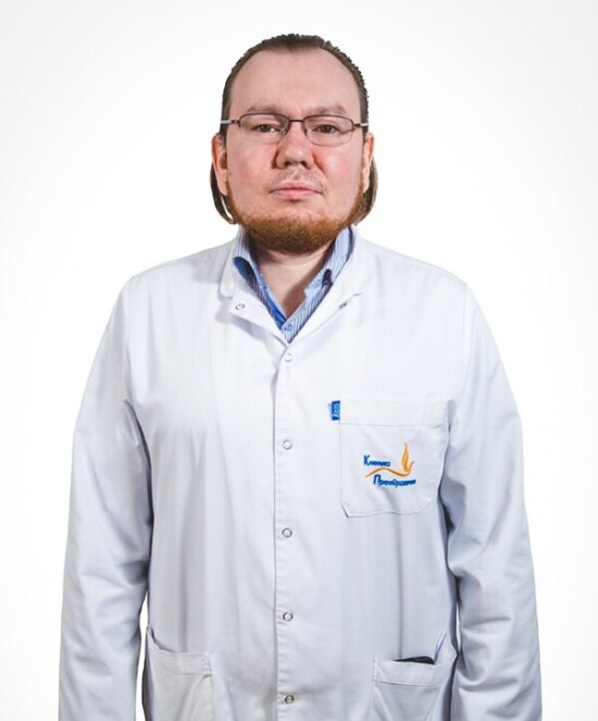 Врач Иванов Алексей Сергеевич