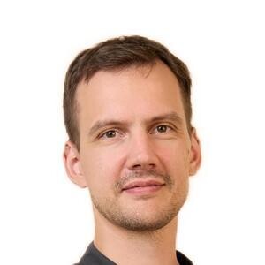 Врач Адамиович Александр Константинович