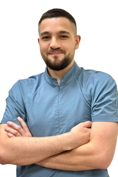 Врач Матинов Никита Андреевич