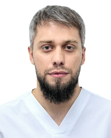 Врач Сулейманов Астемир Магомедгаджиевич 
