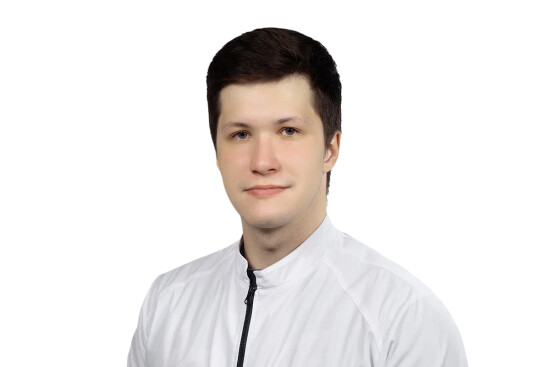 Врач Ядров Лев Александрович 