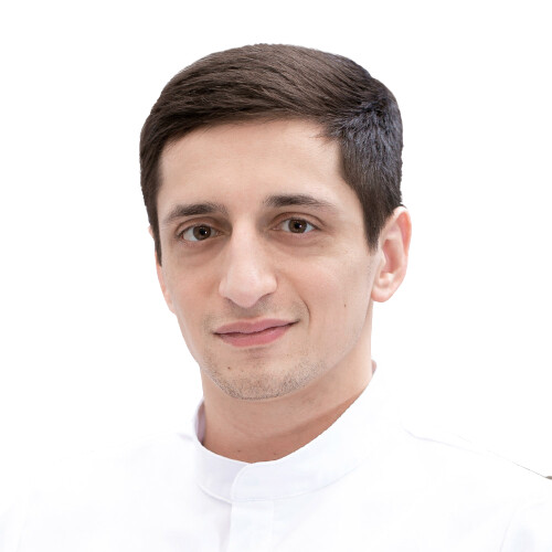 Врач Ильканаев Роман Захарович 