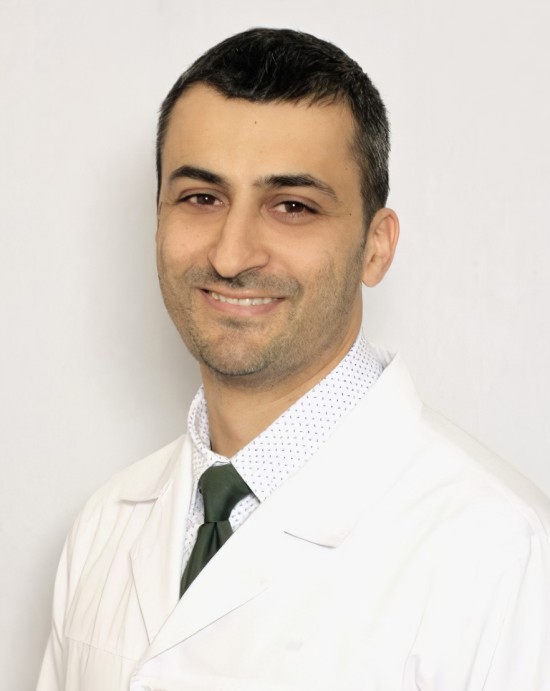 Врач Вирани Яссер Магомедович 