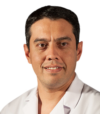 Врач Зикиряходжаев Азиз Дилшодович 