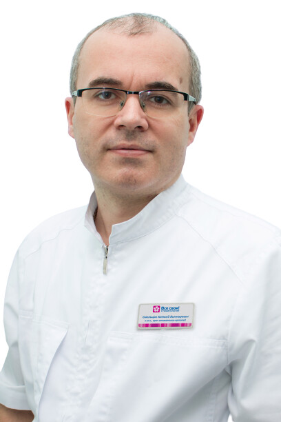 Врач Смельцов Алексей Викторович 