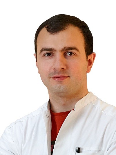 Врач Амбарчян Эдуард Тигранович 