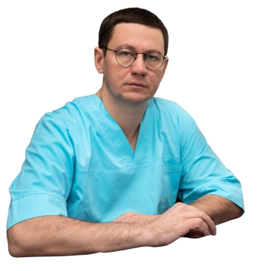 Врач Комаров Роман Николаевич 