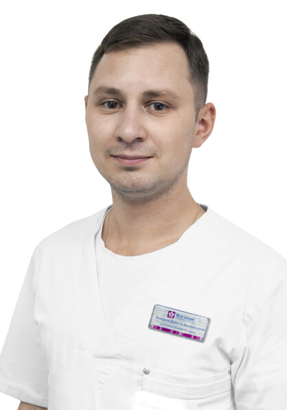 Врач Захаров Данила Витальевич 