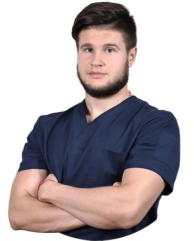 Врач Акаев Михаил Олегович 