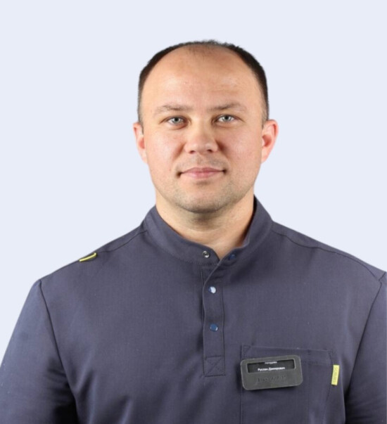 Врач Акчурин Руслан Дамирович 