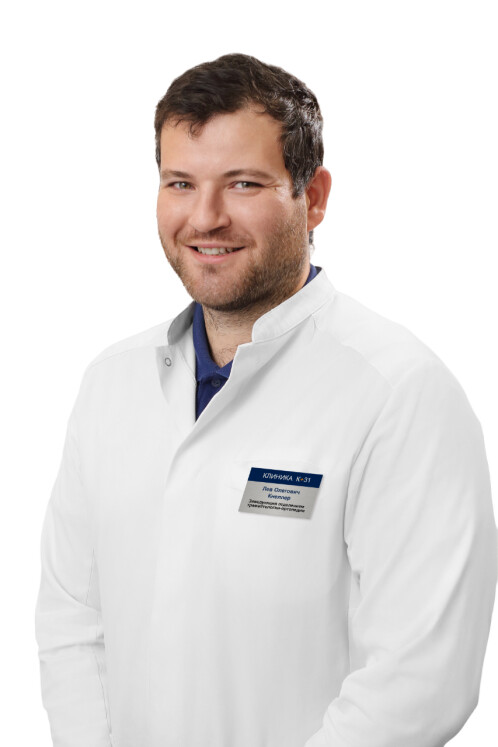 Врач Кнеллер Лев Олегович 