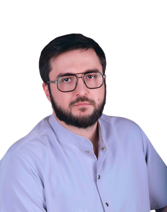 Врач Гаджиев Макашариф Магомедмирзаевич 