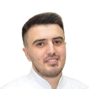 Врач Туганов Азамат Замирович 
