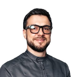 Врач Грозов Роман Салимович