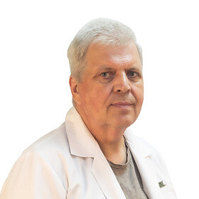 Врач Азаров Александр Вячеславович 