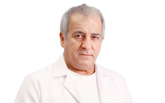 Врач Магомедов Муслимбек Раджабович 