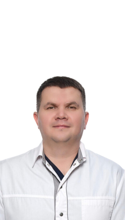 Врач Ахметов Ренат Зиннятович 