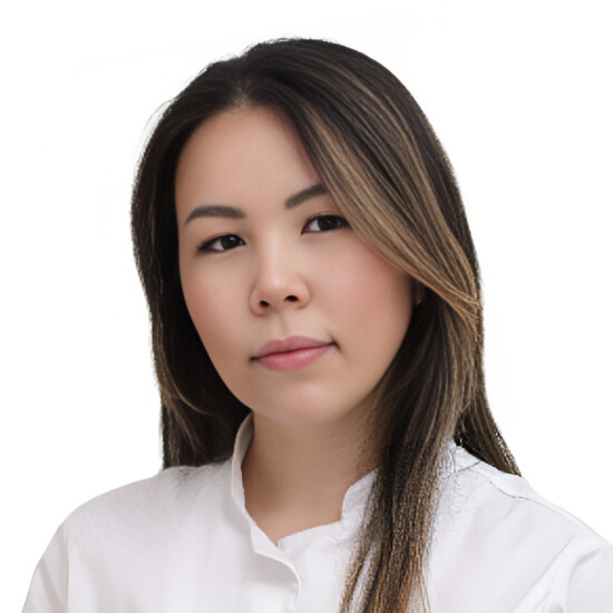 Врач Цеденова Елена Эрдниевна 