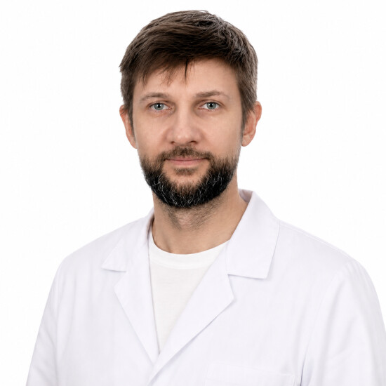Врач Попов Роман Иванович 