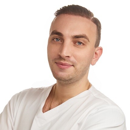 Врач Ладыгин Данил Игоревич 