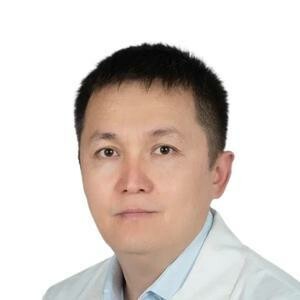 Врач Алымбаев Алтынбек Джолдошевич 