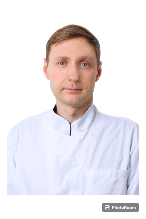 Врач Корнеев Кирилл Викторович 