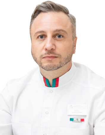 Врач Муратов Евгений Юрьевич 