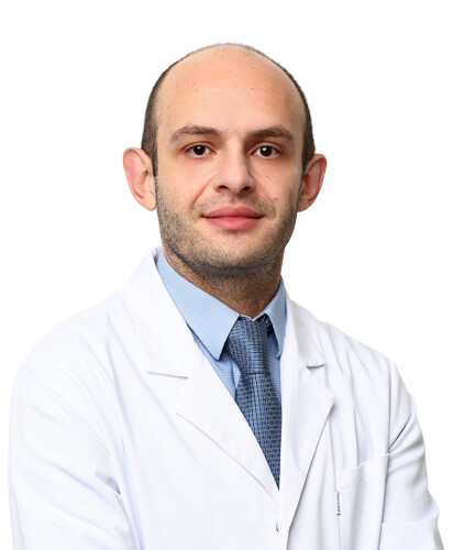 Врач Аби-Хайдар Риад Иссамович 