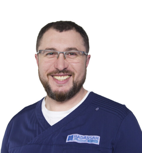 Врач Гулаев Олег Георгиевич 