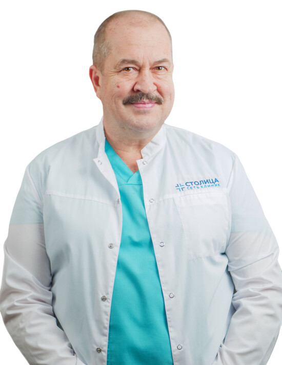 Врач Исаев Владимир Викторович