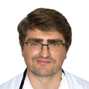 Врач Александров Денис Александрович 