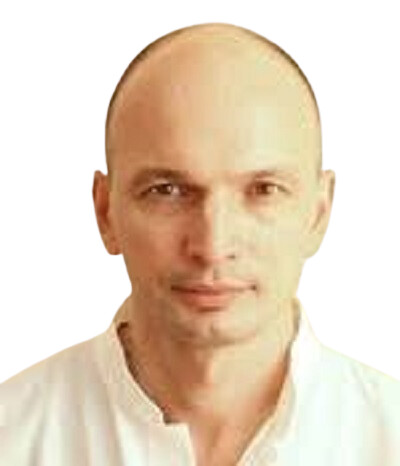 Врач Хомутов Виктор Викторович 