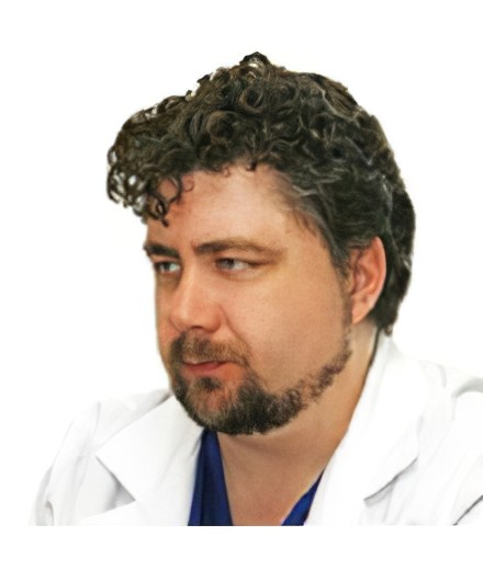 Врач Новиков Олег Евгеньевич 