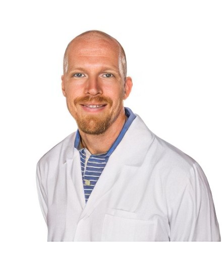 Врач Попко Алексей Сергеевич