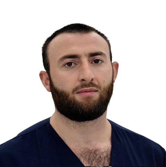 Врач Бейбалаев Тамерлан Надирович 