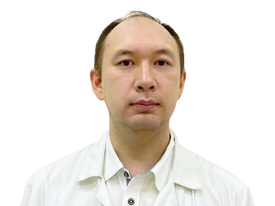 Врач Лю Чжи Дин 